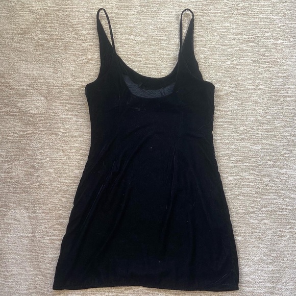 NWT velvet 90s inspired dress - Picture 3 of 4